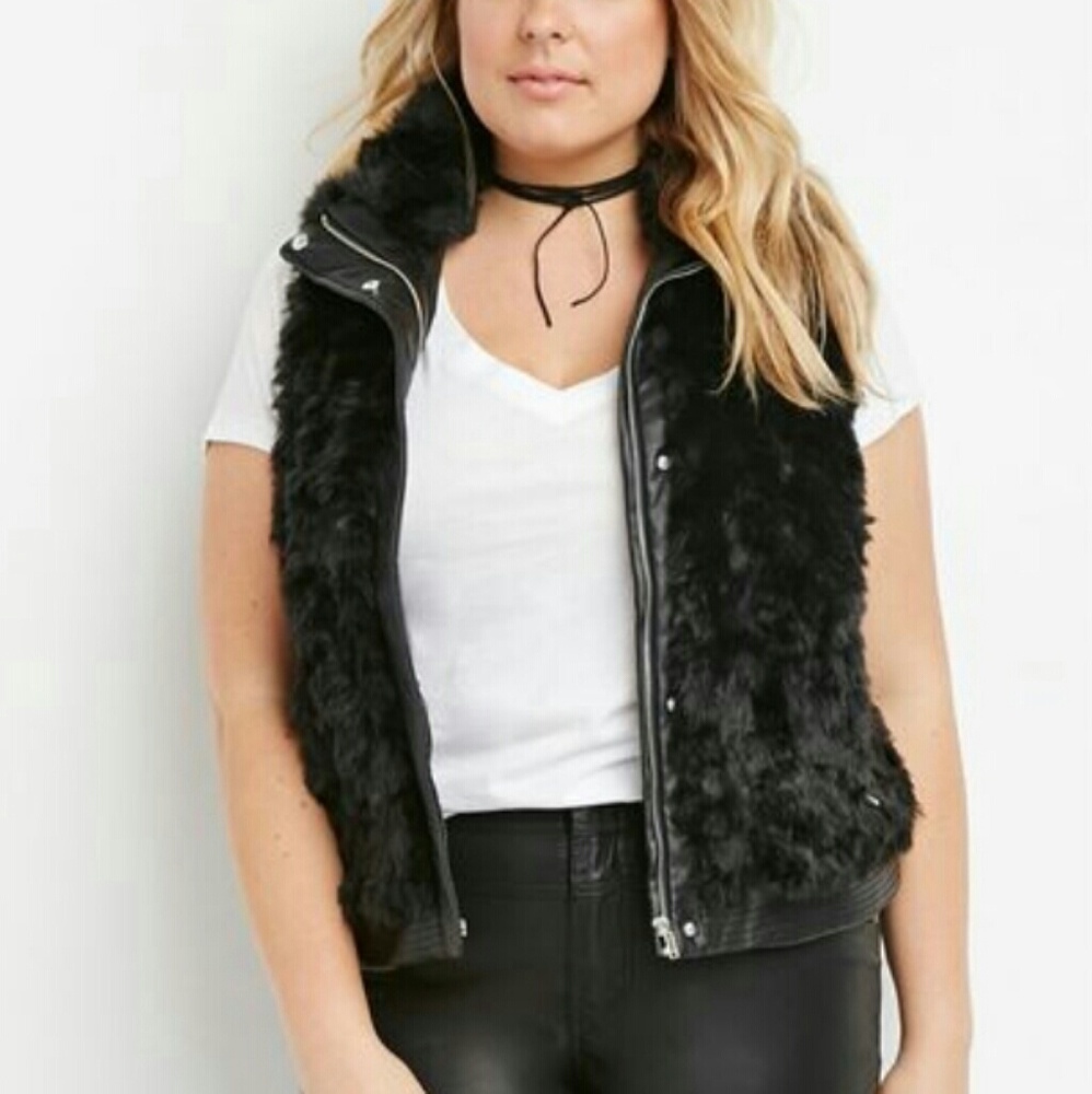 Forever 21 Plus Size Zipped Fur Vest